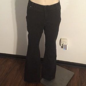 Jennifer Lopez black jeans